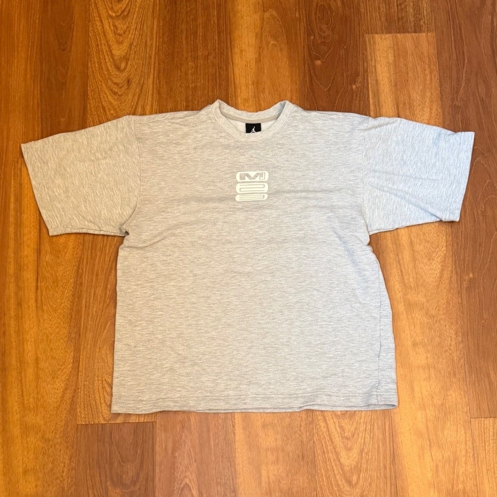 Y2K Air Jordan Gray Short Sleeve Sweatshirt / Heavyweight T-Shirt Men's Medium